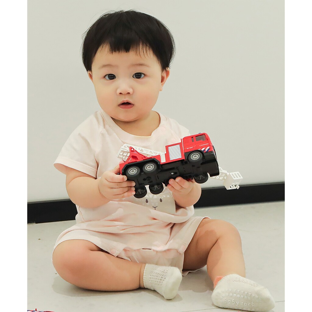 112 Brandweer Truck 1:32 + Licht en Geluid - Image 2