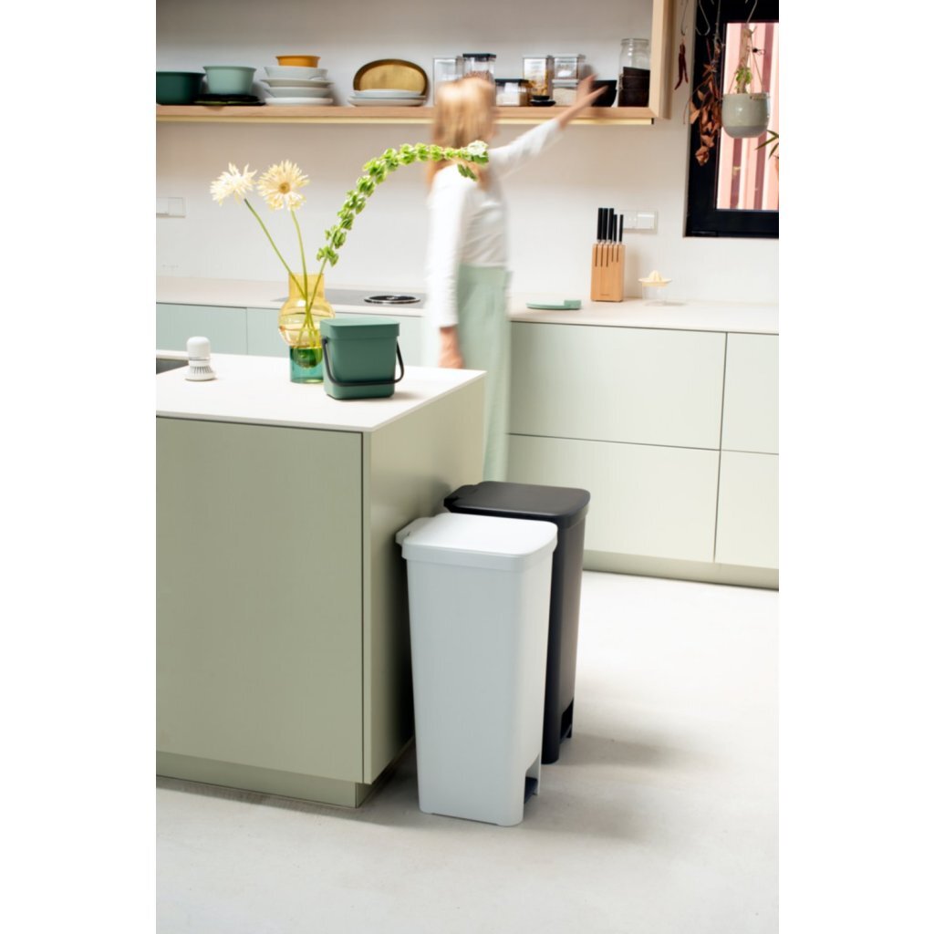 Brabantia Stepup Pedaalemmer 40L Lichtgrijs - Image 3