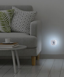 Alternative view of Hama Led-nachtlampje Met Stopcontact 2 USB-uitgangen Bewegings- En Lichtsensor