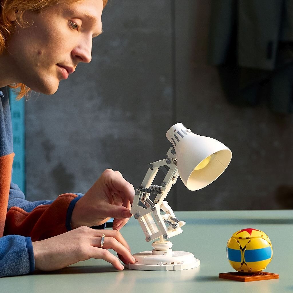 Lego Disney 21357 Pixar Luxo Junior - Image 5