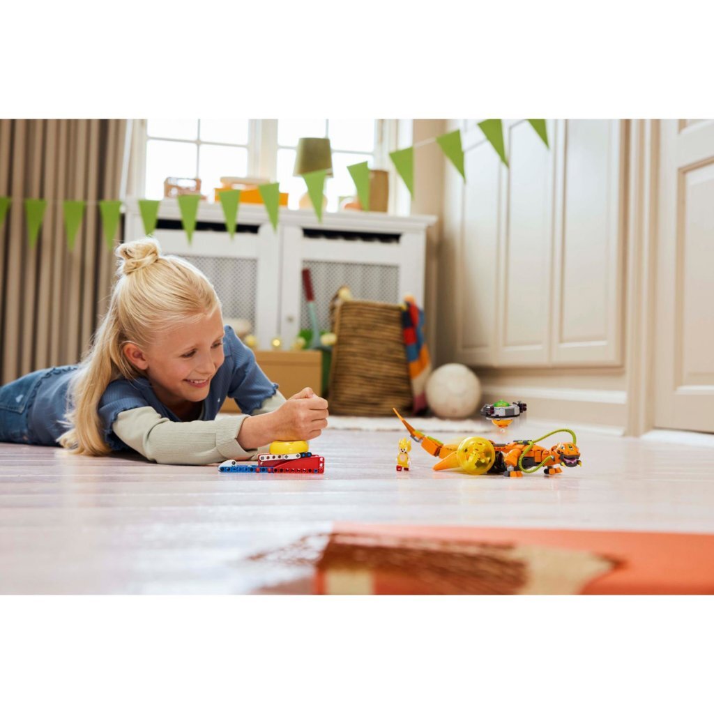 Lego Sonic 77003 Super Shadow vs Biolizard - Image 4