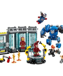 Alternative view of Lego Super Heroes 76315 Marvel Iron Mans Lab