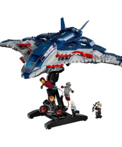 Alternative view of Lego Super Heroes 76325 Marvel Avengers Age of Ultron Quinjet