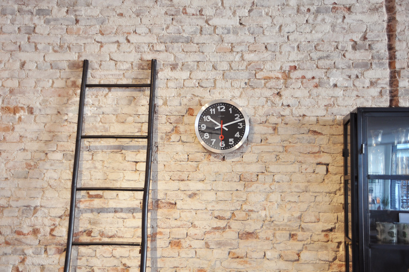 NeXtime NE-3999ARZW Wandklok Dia. 35 Cm, Geborsteld Aluminium, 'Station' - Image 5