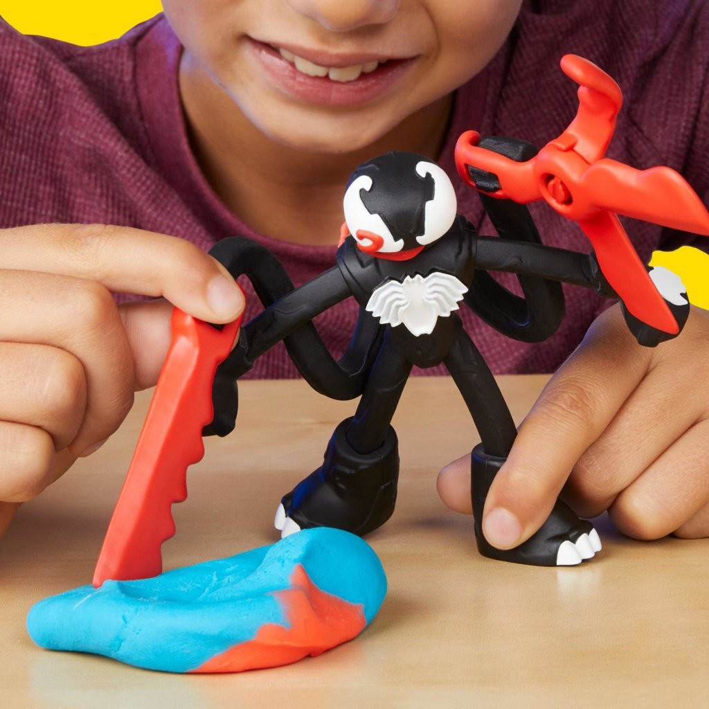 Play-Doh Spiderman Launch and Slice Battle - Image 4