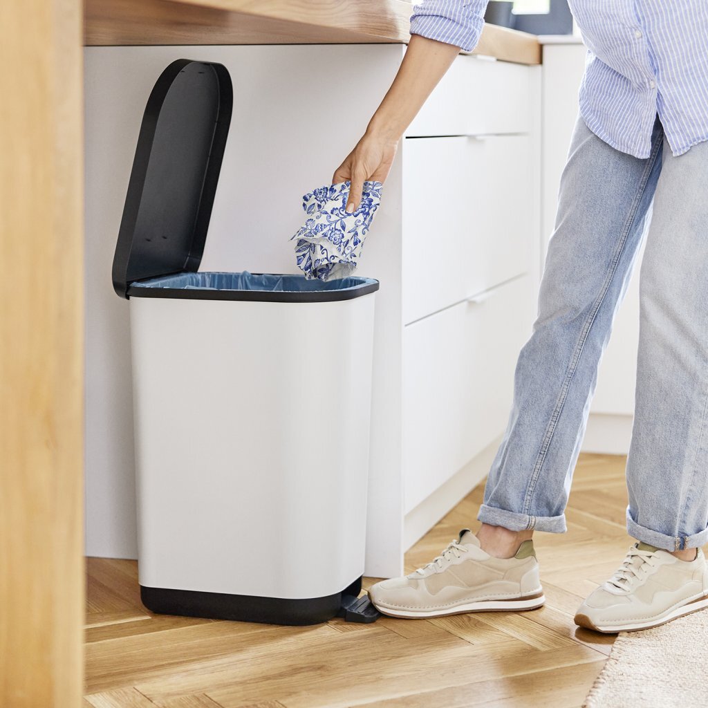 Rotho RIBO Pedaalemmer 35L Wit - Image 2