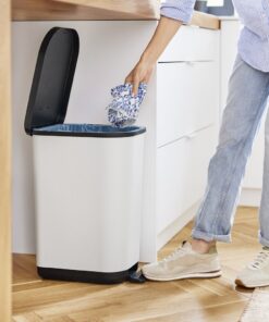 Alternative view of Rotho RIBO Pedaalemmer 35L Wit