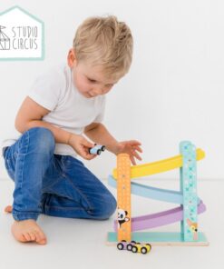 Alternative view of Studio Circus Houten Autobaan + 3 Auto's