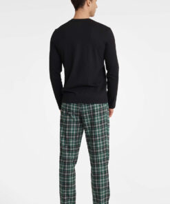 Alternative view of pyjama model 183839 Henderson