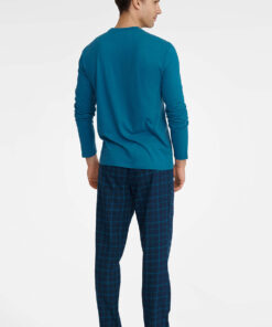 Alternative view of pyjama model 183841 Henderson