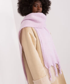 Alternative view of sjaal model 190579 AT