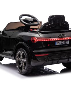 Alternative view of Audi SQ8 12V Black