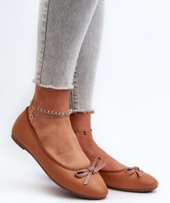 Ballerina's model 195709 Step in style