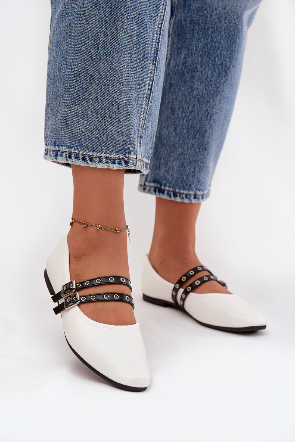 Ballerina's model 220676 Step in style