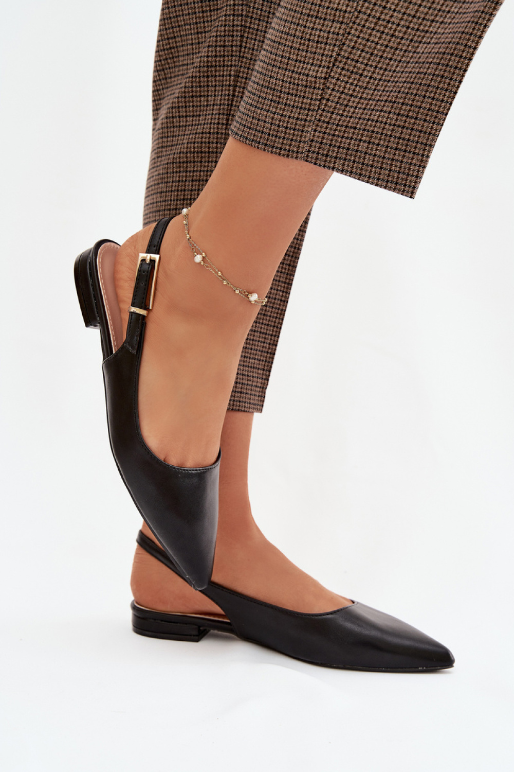 Ballerina's model 223594 Step in style