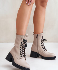 Laarsjes met hoge hak model 201012 Step in style