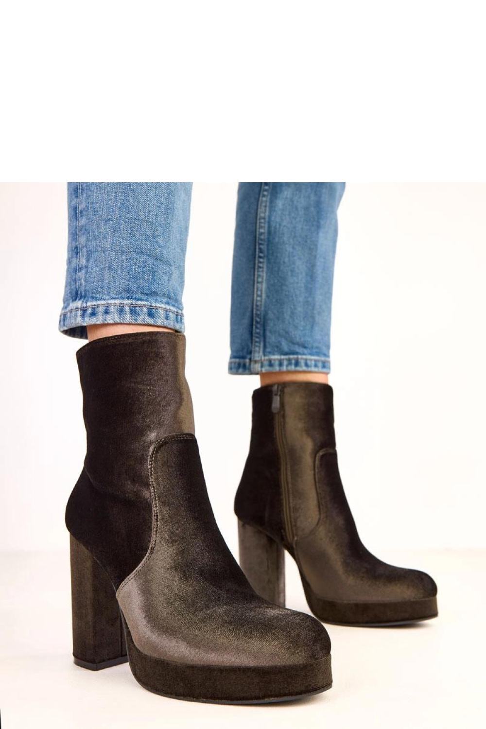 Laarsjes met hoge hak model 220583 Solea