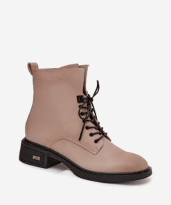 Alternative view of Laarsjes model 222968 Step in style