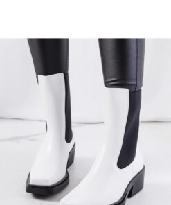 Laarsjes op sleehak model 205158 Solea