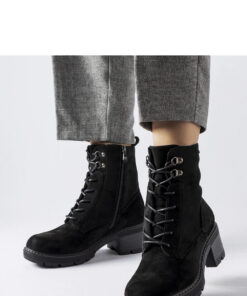 Laarsjes op sleehak model 205852 Solea