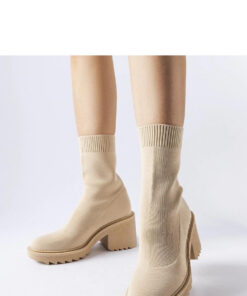 Laarsjes op sleehak model 206510 Solea