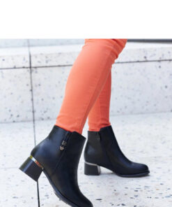 Laarsjes op sleehak model 206548 Solea