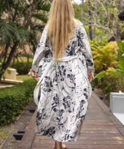 Alternative view of Lange ochtendjas model 209073 Kalimo