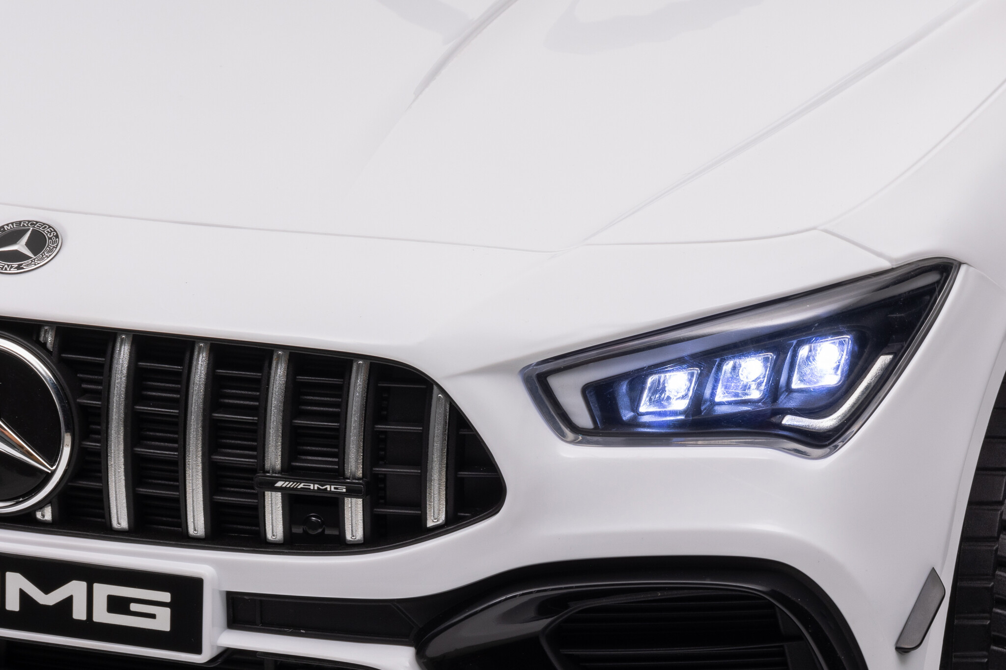 Mercedes CLA45 AMG 12V White - Afbeelding 7