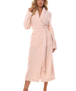 Alternative view of ochtendjas model 217115 L&L collection