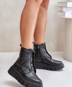 platform boots model 202821 Step in style