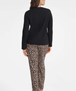 Alternative view of pyjama model 183859 Henderson