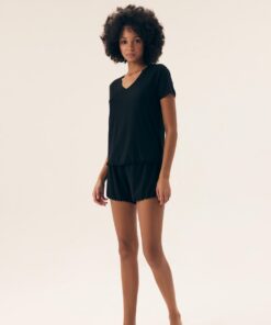 Alternative view of pyjama model 220976 Henderson