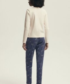 Alternative view of pyjama model 220977 Henderson