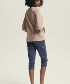 Alternative view of pyjama model 220978 Henderson