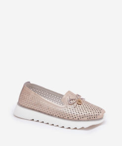 Alternative view of schoenen model 211119 Step in style