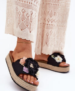 slippers model 213946 Step in style