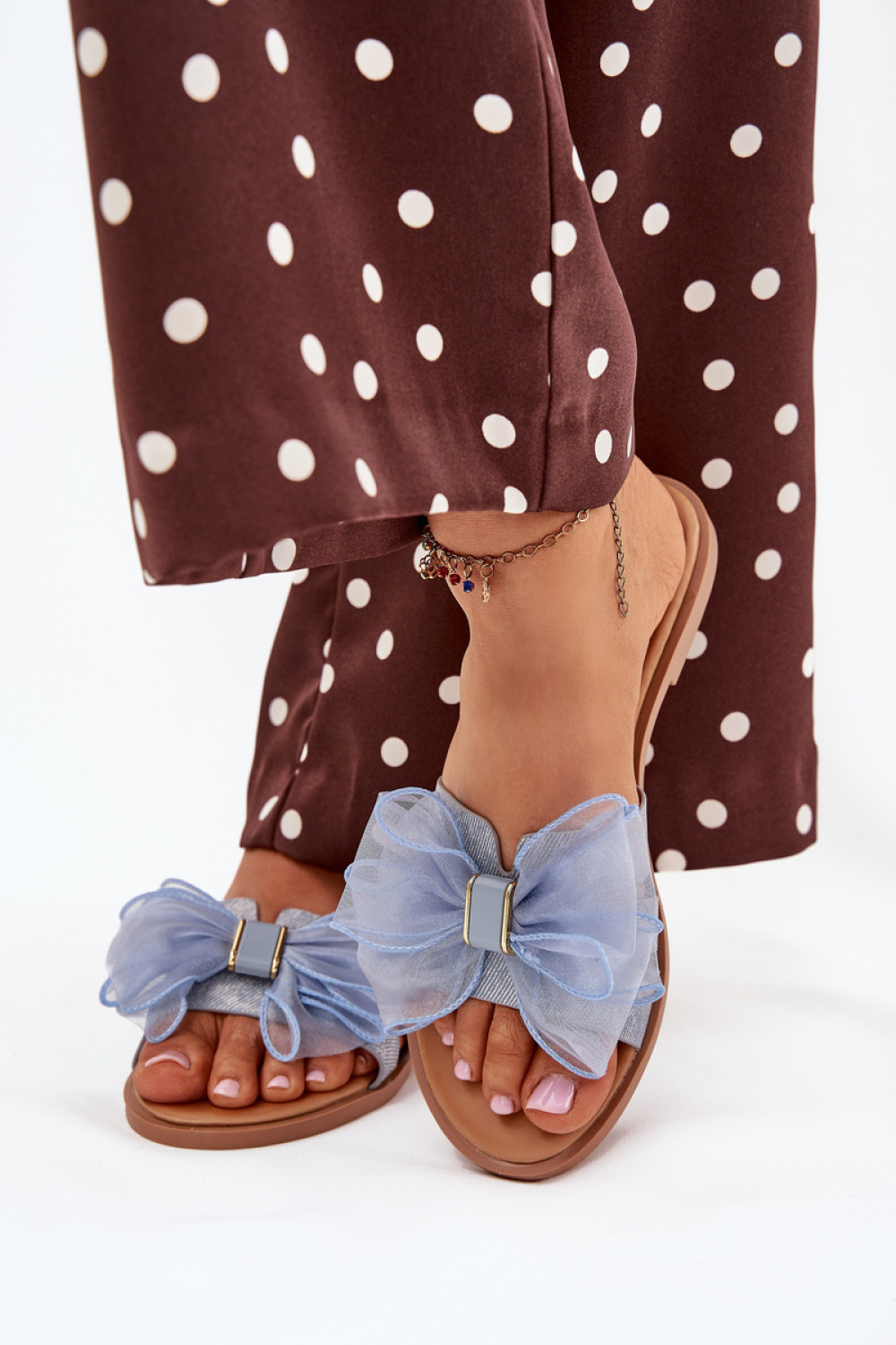 slippers model 215952 Step in style