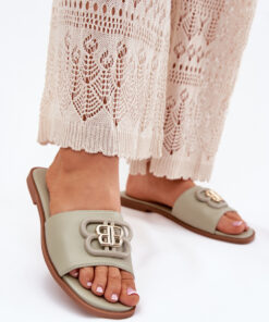 slippers model 215961 Step in style