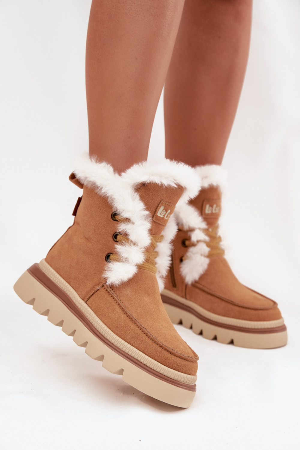 snowboots model 220528 Step in style