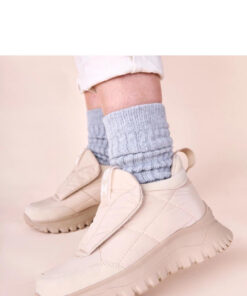 Alternative view of snowboots model 221007 Solea