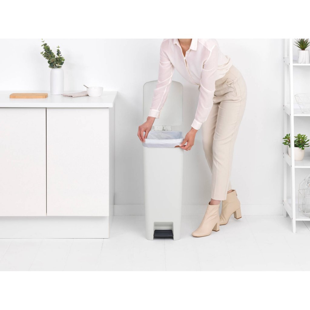 Brabantia Stepup Pedaalemmer 40L Lichtgrijs - Afbeelding 2