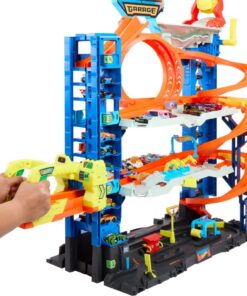 Alternative view of Hot Wheels City Ultieme Garage Speelset + 2 Auto's