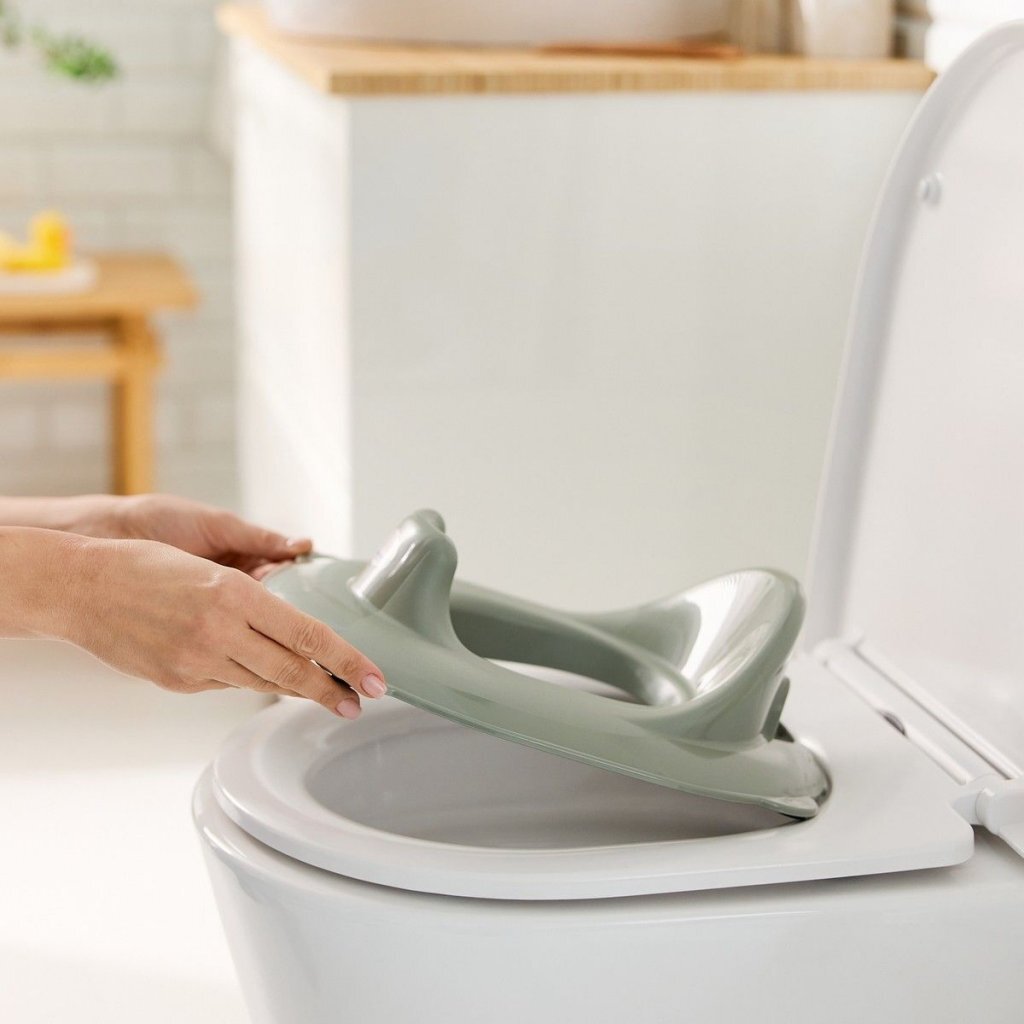Rotho TILO Toiletverkleiner Toilettrainer Sage Green - Afbeelding 2